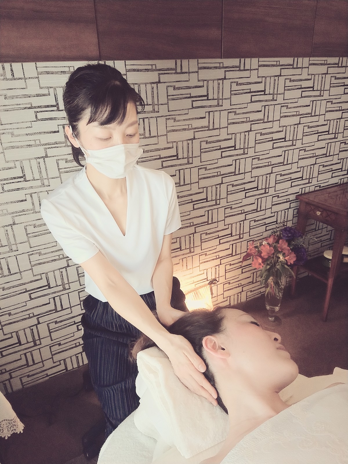 セラピスト紹介 名古屋金山 女性専用 バリ式アロママッサージ ラ ペルル